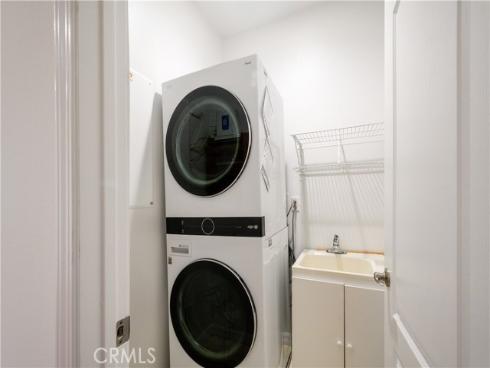 5901  Los Encinos  , Buena Park, CA