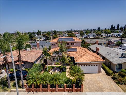 5901  Los Encinos  , Buena Park, CA