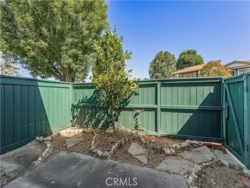 8170  Glengarry  , Buena Park, CA