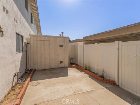8170  Glengarry  , Buena Park, CA