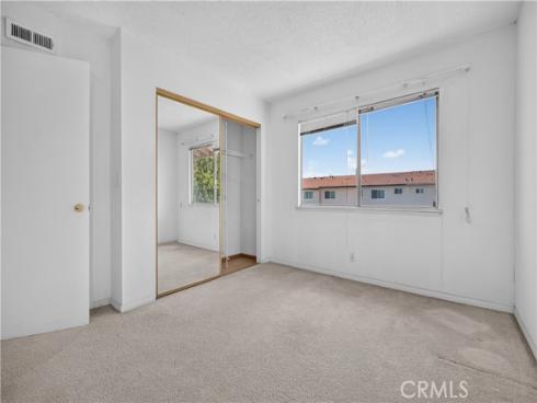8170  Glengarry  , Buena Park, CA
