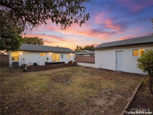 8042  San Heron  , Buena Park, CA
