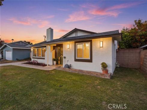8042  San Heron  , Buena Park, CA