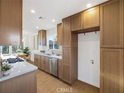 8042  San Heron  , Buena Park, CA