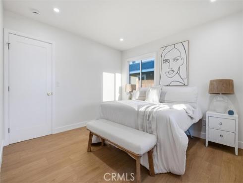 8042  San Heron  , Buena Park, CA