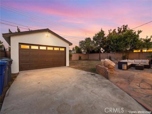 8042  San Heron  , Buena Park, CA