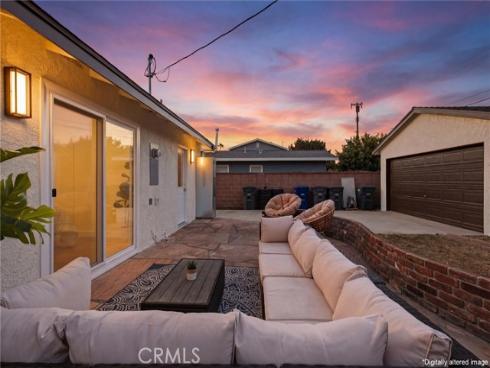 8042  San Heron  , Buena Park, CA