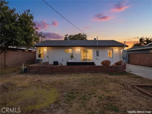 8042  San Heron  , Buena Park, CA