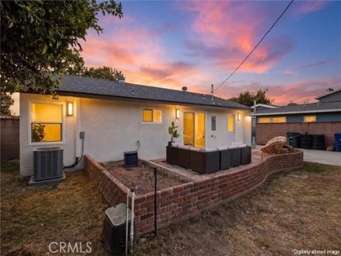 8042  San Heron  , Buena Park, CA