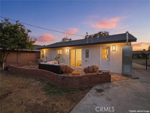 8042  San Heron  , Buena Park, CA