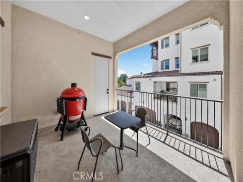 8898  Los Coyotes  200  Court, Buena Park, CA