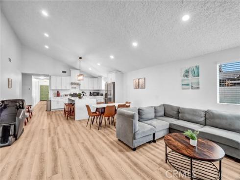 8402  Crescent   Avenue, Buena Park, CA
