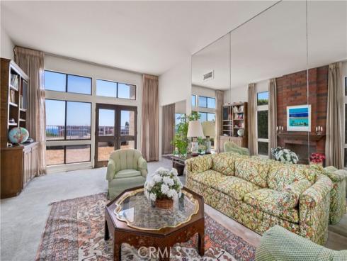 21  Beachcomber   Drive, Corona del Mar, CA