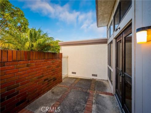 21  Beachcomber   Drive, Corona del Mar, CA