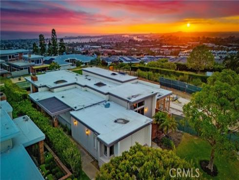 21  Beachcomber   Drive, Corona del Mar, CA
