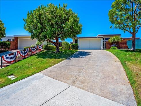 21  Beachcomber   Drive, Corona del Mar, CA