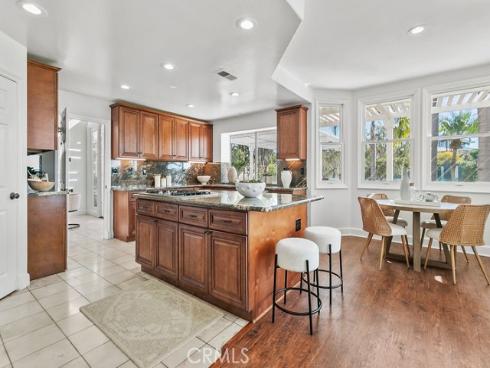19 Harbor Pointe , Corona del Mar, CA