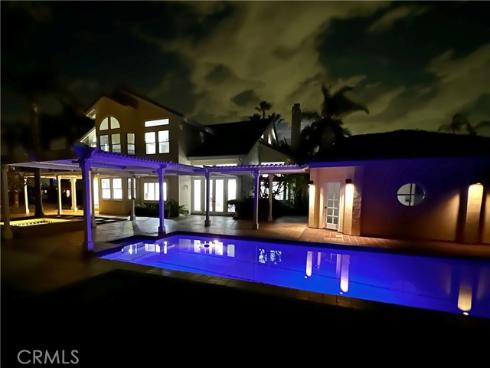 19  Harbor Pointe  , Corona del Mar, CA