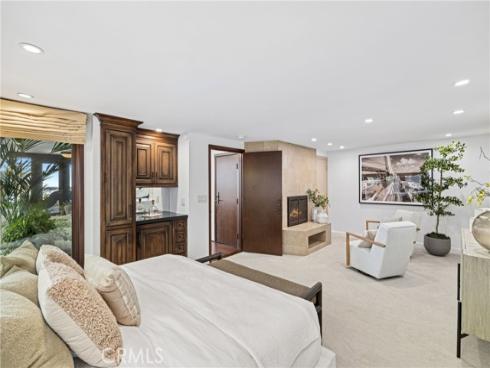 3150  Breakers  , Corona del Mar, CA