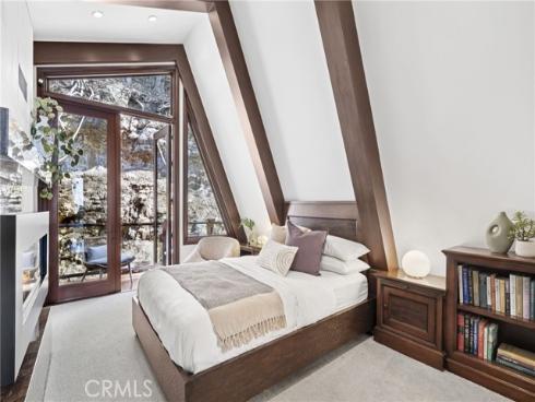 3150  Breakers  , Corona del Mar, CA