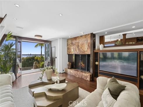 3150  Breakers  , Corona del Mar, CA