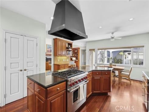 304  Marigold  , Corona del Mar, CA