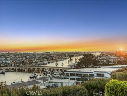 1231  Dolphin  , Corona del Mar, CA