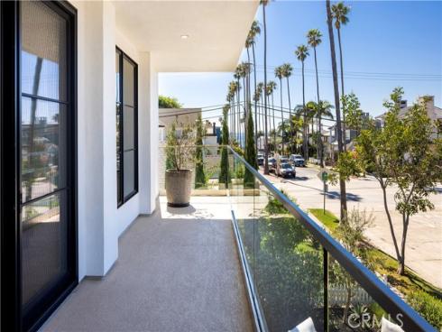 304  Goldenrod   Avenue, Corona del Mar, CA