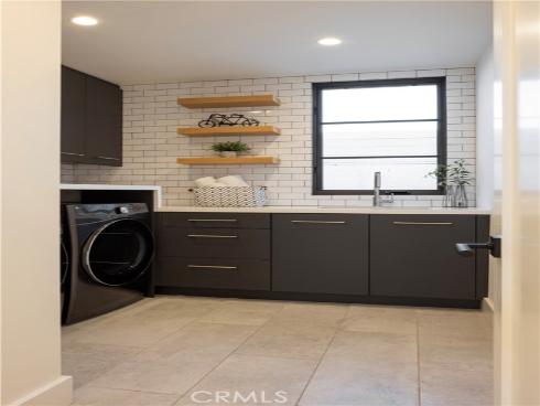 304  Goldenrod   Avenue, Corona del Mar, CA
