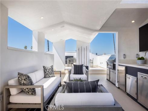304  Goldenrod   Avenue, Corona del Mar, CA