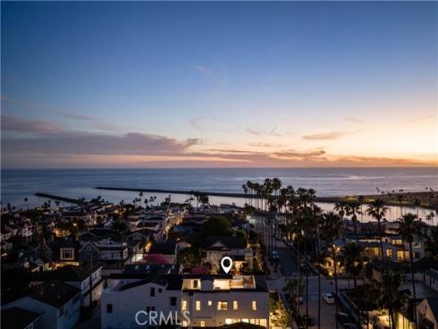 304  Goldenrod   Avenue, Corona del Mar, CA