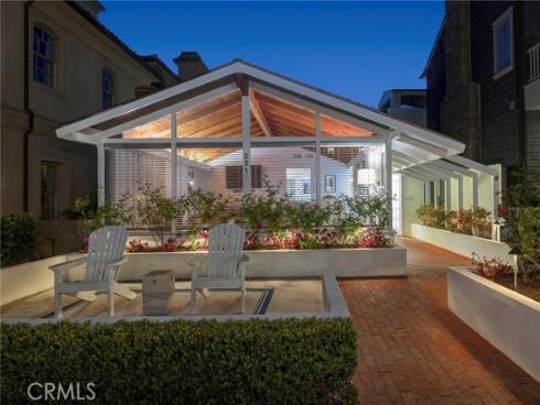 221 Larkspur Avenue, Corona del Mar, CA