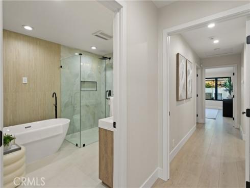 10  White Water   Drive, Corona del Mar, CA