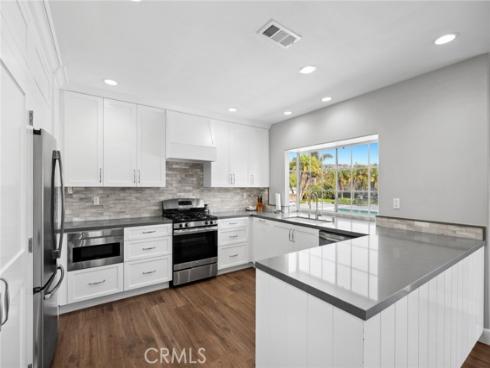 3611  Daffodil  38  Avenue, Corona del Mar, CA