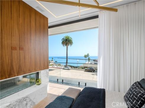 2516 Ocean Boulevard, Corona del Mar, CA