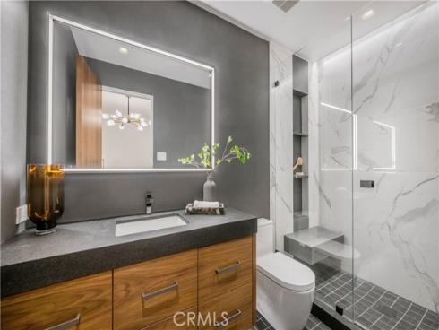 2516 Ocean Boulevard, Corona del Mar, CA