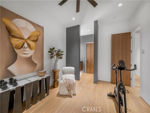 2516 Ocean Boulevard, Corona del Mar, CA