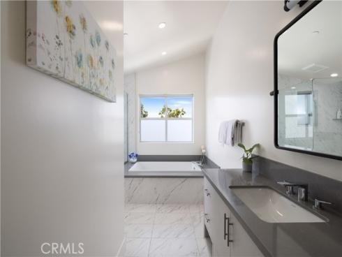 3920 E Coast Highway  , Corona del Mar, CA