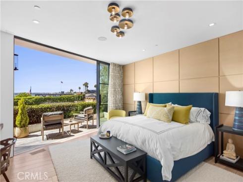 2804 Ocean , Corona del Mar, CA