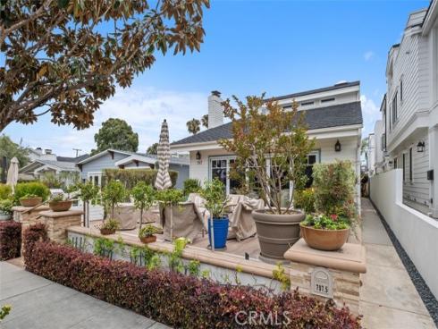 707  Marigold   Avenue, Corona del Mar, CA