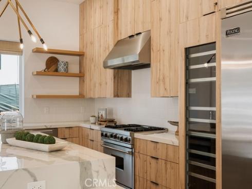 520  Iris  , Corona del Mar, CA
