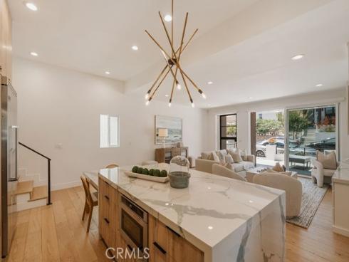 520  Iris  , Corona del Mar, CA
