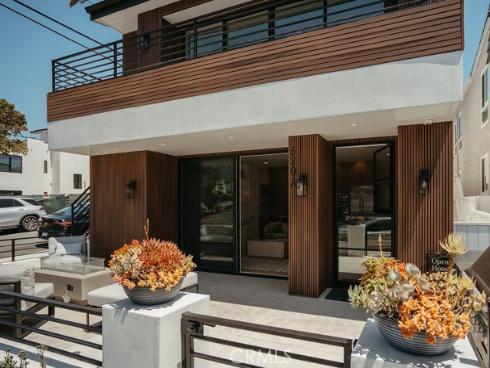 520  Iris  , Corona del Mar, CA