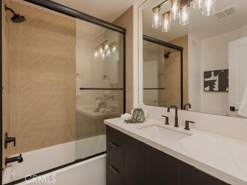 520  Iris  , Corona del Mar, CA