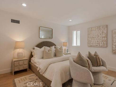 520  Iris  , Corona del Mar, CA
