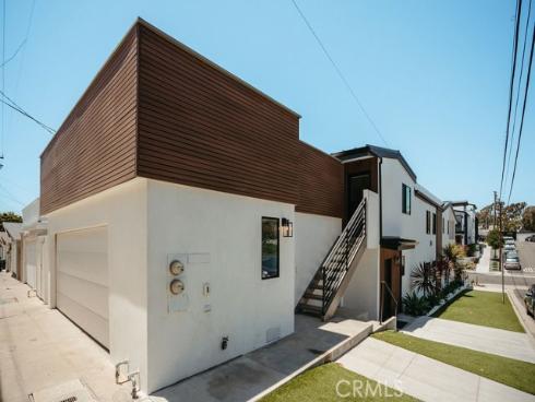520  Iris  , Corona del Mar, CA