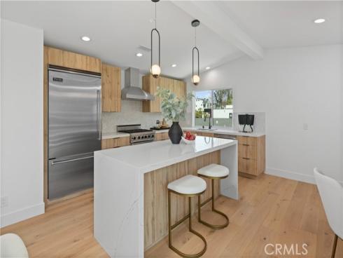 520  Iris  , Corona del Mar, CA