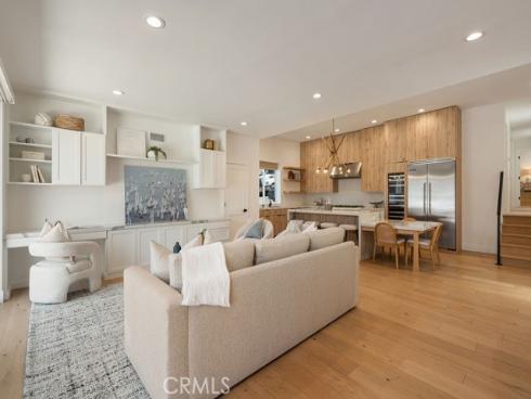 520  Iris  , Corona del Mar, CA