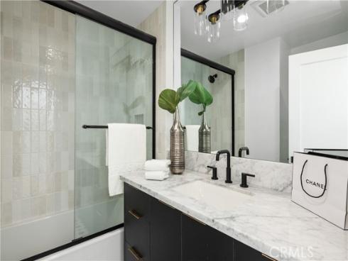 520  Iris  , Corona del Mar, CA