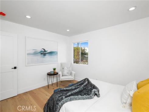 520  Iris  , Corona del Mar, CA